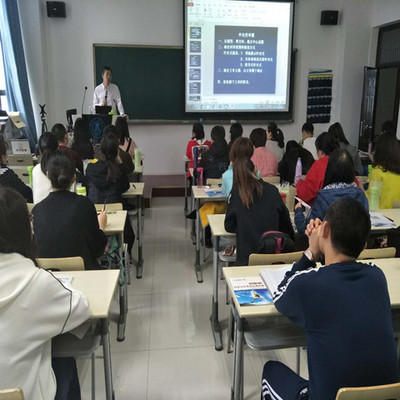 內蒙古成公教育咨詢 點亮職業理想，助力公職夢想